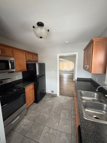 1317 N Raynor Avenue, Joliet, IL 60435