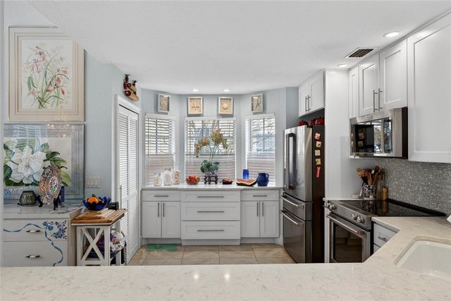 1805 Waterford Drive 2, Vero Beach, FL 32966