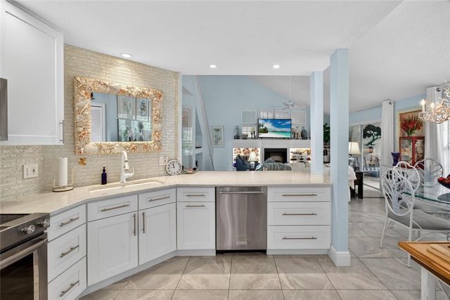 1805 Waterford Drive 2, Vero Beach, FL 32966