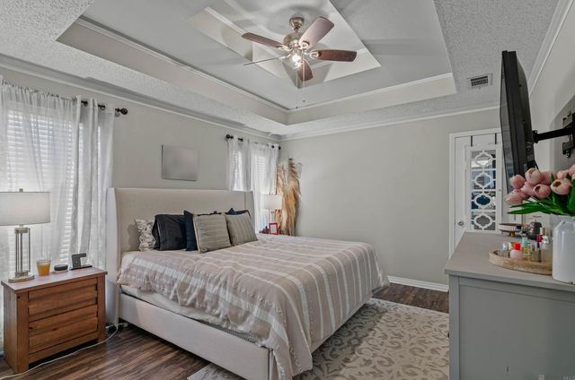 18254 Autumn Run Dr, Prairieville, LA 70769