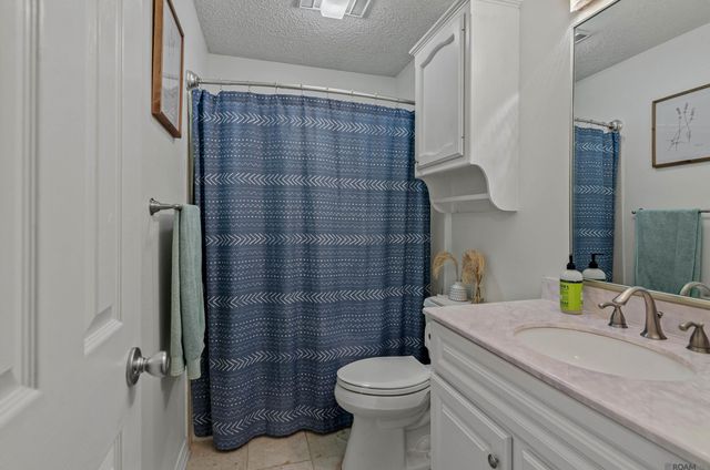 18254 Autumn Run Dr, Prairieville, LA 70769