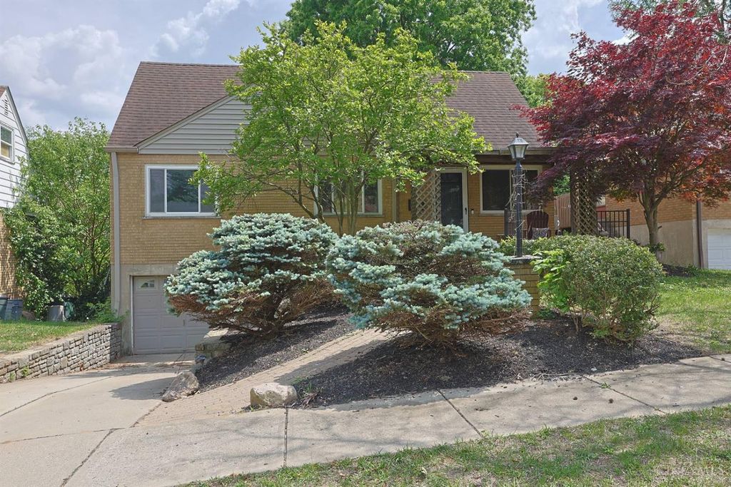 316 Glenroy Avenue, Delhi Twp, OH 45233
