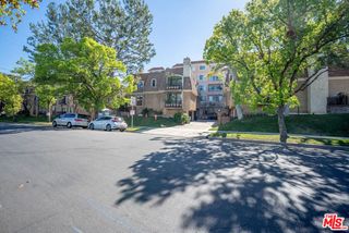 4368 W 8th Street 17, Los Angeles, CA 90005