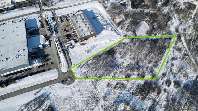 3100 JOHN CONLEY Drive S, Lapeer, MI 48446