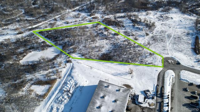 3100 JOHN CONLEY Drive S, Lapeer, MI 48446