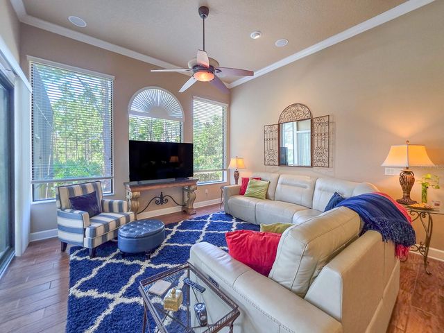 19 N PARK CIRCLE, Palm Coast, FL 32137