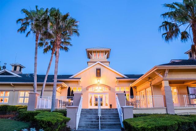 19 N PARK CIRCLE, Palm Coast, FL 32137