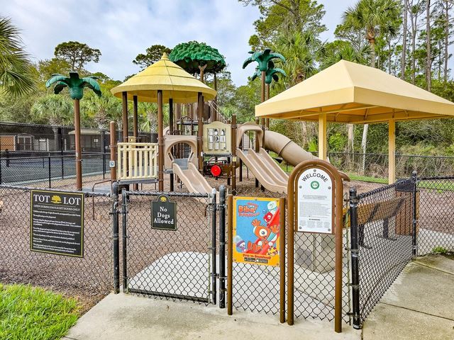 19 N PARK CIRCLE, Palm Coast, FL 32137