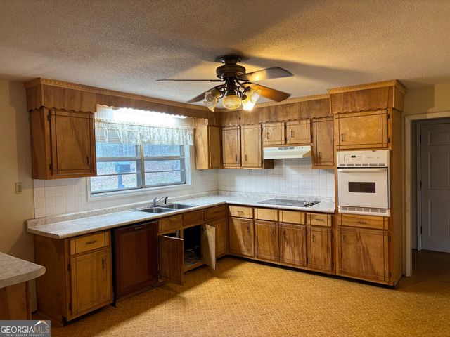 2246 Neal Gap Road, Summerville, GA 30747