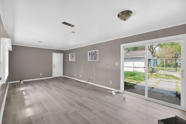 447 S Hampton Road, Columbus, OH 43213