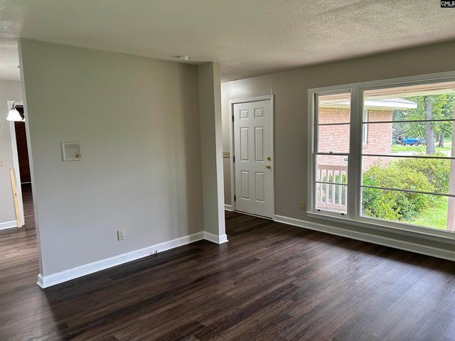 1600 Dogwood Street, Cayce, SC 29033