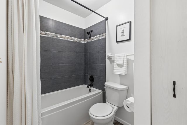 2160 Ridge Drive 11, Saint Louis Park, MN 55416