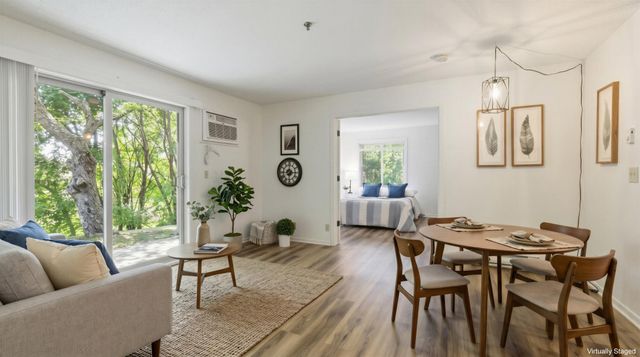 2160 Ridge Drive 11, Saint Louis Park, MN 55416