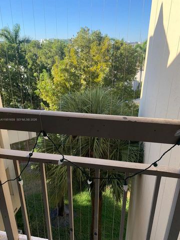 8290 Lake Dr 502, Doral, FL 33166