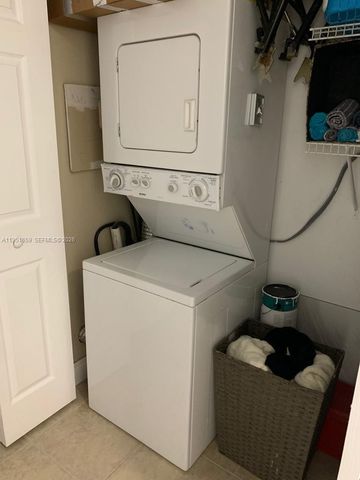 8290 Lake Dr 502, Doral, FL 33166