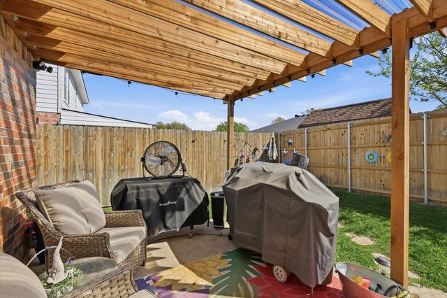 116 Sierra Trail, Justin, TX 76247