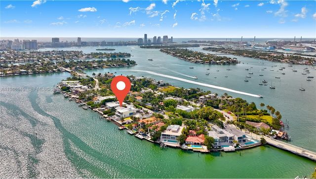 1277 N Venetian Way, Miami, FL 33139