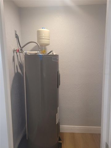 1320 S OLEANDER AVENUE, Sanford, FL 32771