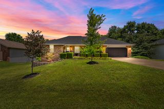 2602 South 15th Avenue, Ozark, MO 65721