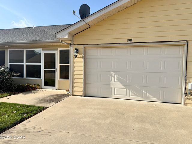 1814 Buena Vista Avenue, Carthage, MO 64836