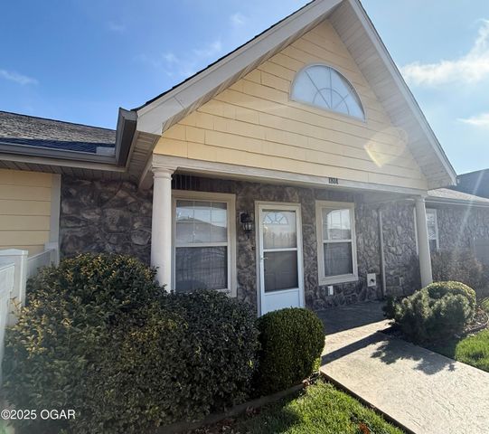 1814 Buena Vista Avenue, Carthage, MO 64836