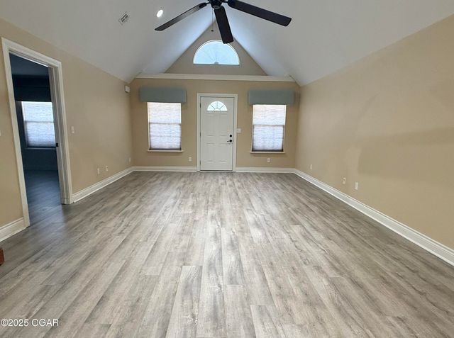 1814 Buena Vista Avenue, Carthage, MO 64836