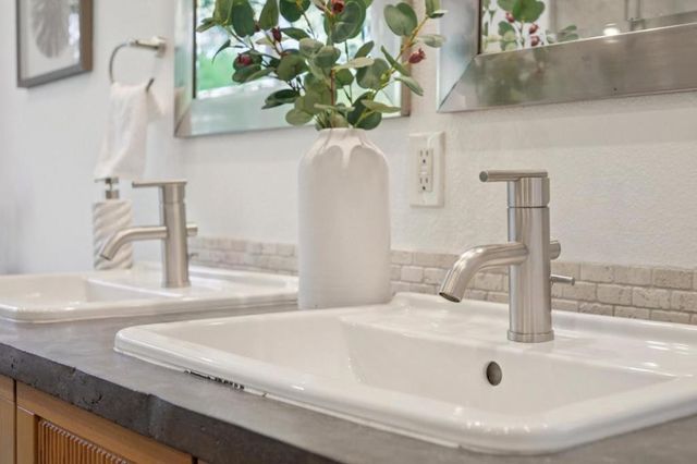 1004 Del Norte Avenue, Menlo Park, CA 94025