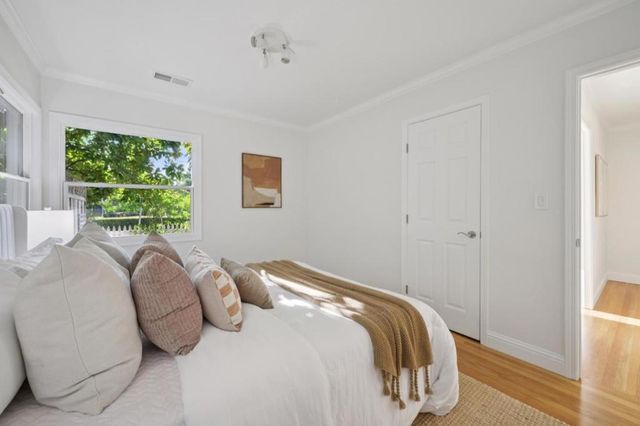 1004 Del Norte Avenue, Menlo Park, CA 94025