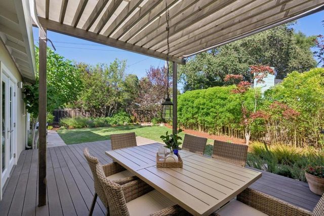 1004 Del Norte Avenue, Menlo Park, CA 94025