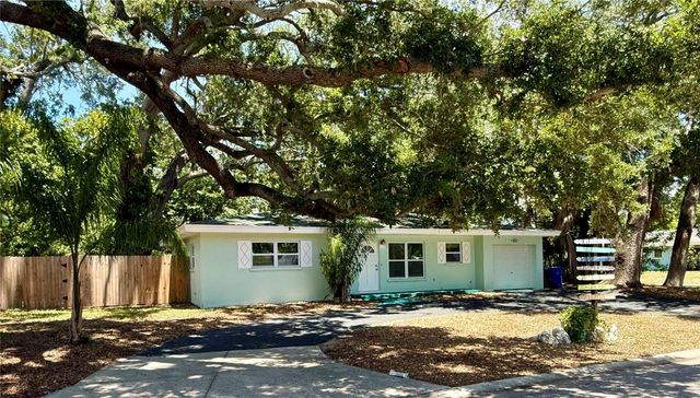 677 OAKWOOD DRIVE, Dunedin, FL 34698