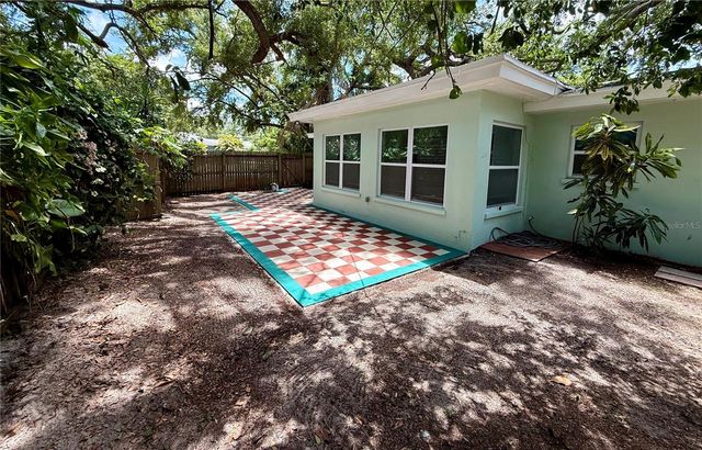 677 OAKWOOD DRIVE, Dunedin, FL 34698