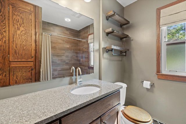 3381 E Ryan ROAD, Oak Creek, WI 53154