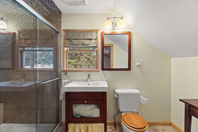 3381 E Ryan ROAD, Oak Creek, WI 53154
