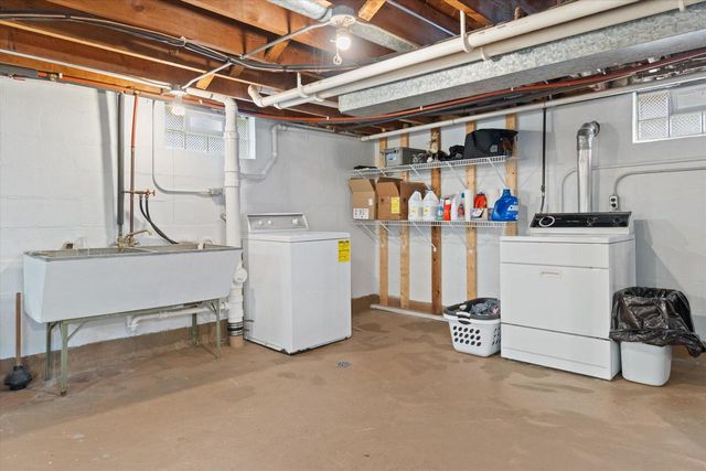 3381 E Ryan ROAD, Oak Creek, WI 53154
