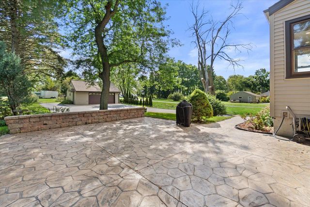 3381 E Ryan ROAD, Oak Creek, WI 53154