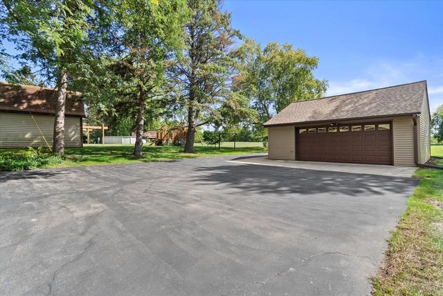 3381 E Ryan ROAD, Oak Creek, WI 53154