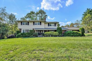 5673 Club LN, Roanoke, VA 24018