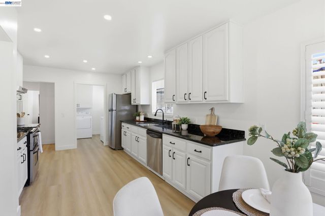 277 W Juana Ave, San Leandro, CA 94577