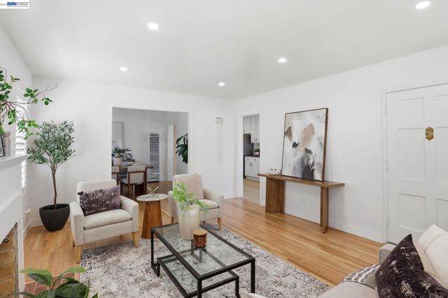 277 W Juana Ave, San Leandro, CA 94577