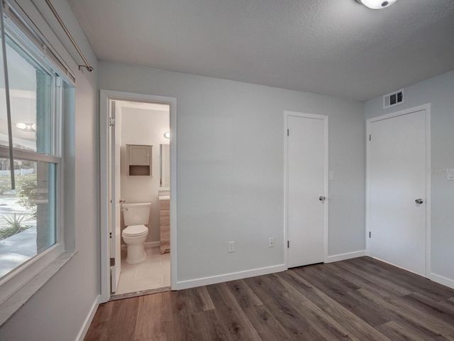 1007 SUMNER BOULEVARD B, Safety Harbor, FL 34695