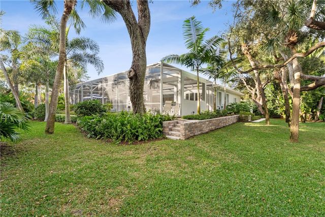51 Lost Beach Lane, Vero Beach, FL 32963