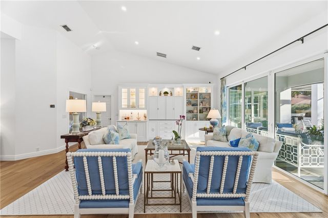 51 Lost Beach Lane, Vero Beach, FL 32963