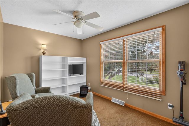 3522 Breezewood Drive, Kentwood, MI 49512