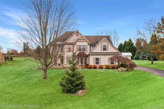 7796 Fountain Hills Lane, Springfield Charter Township, MI 48350