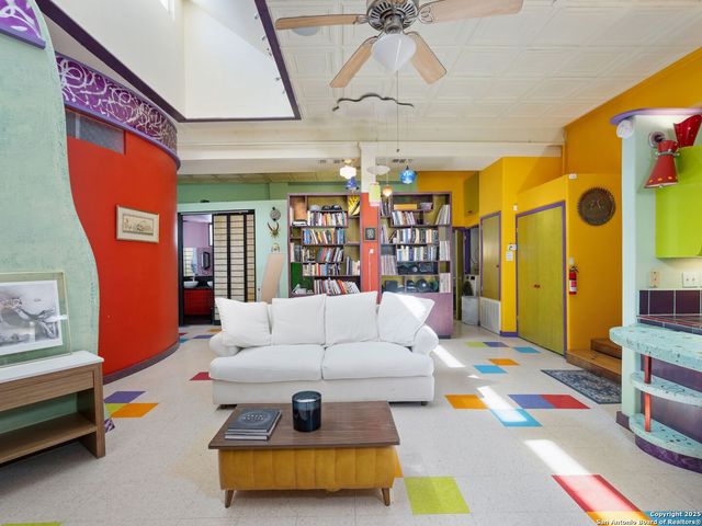 1651 W woodlawn, San Antonio, TX 78201