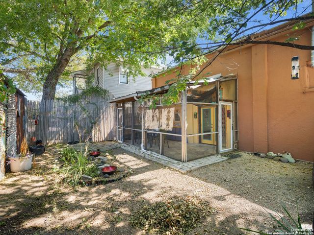 1651 W woodlawn, San Antonio, TX 78201