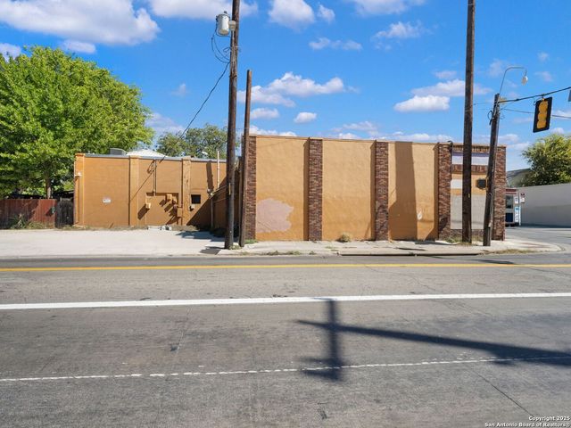 1651 W woodlawn, San Antonio, TX 78201