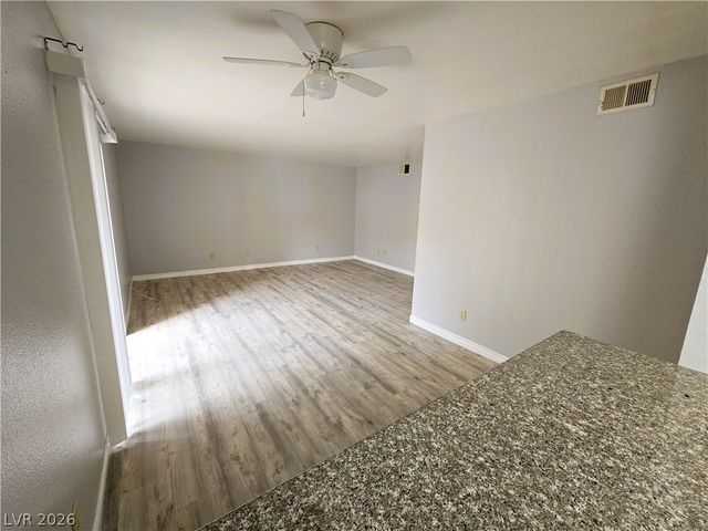 5471 Indian River Drive 411, Las Vegas, NV 89103