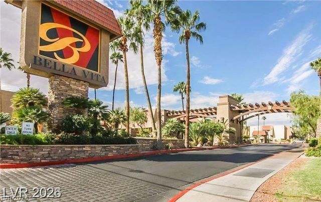 5471 Indian River Drive 411, Las Vegas, NV 89103