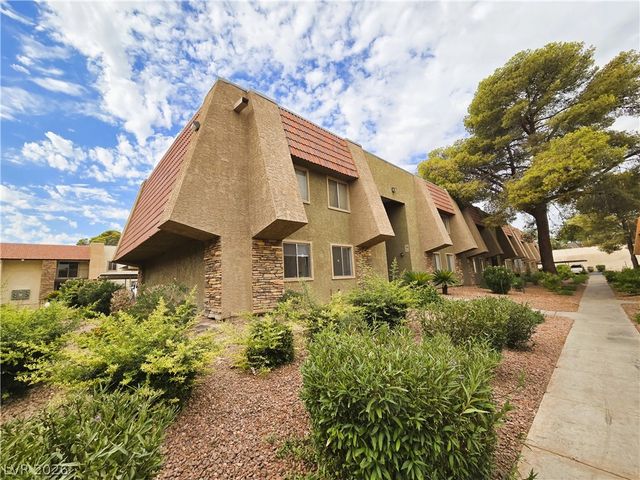 5471 Indian River Drive 411, Las Vegas, NV 89103